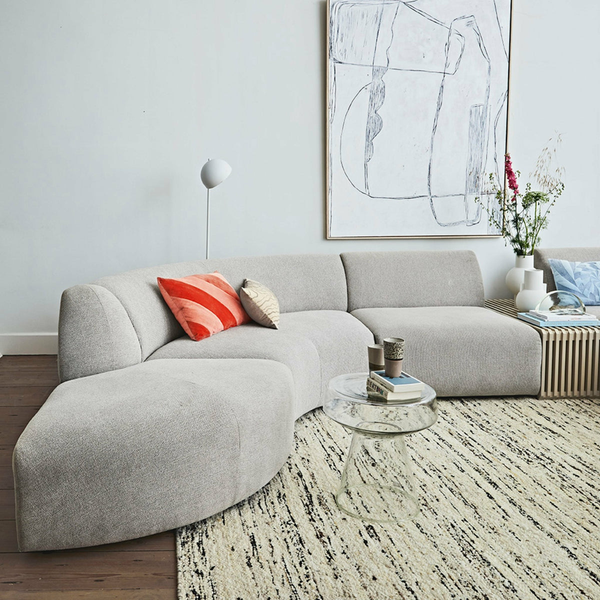 Coussin en velours rayé rose et rouge 40 x 60 cm - Hkliving - The Cool Republic