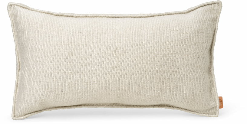 Coussin extérieur en polyester recyclé blanc cassé 53 x 28 cm Desert - Ferm Living - The Cool Republic