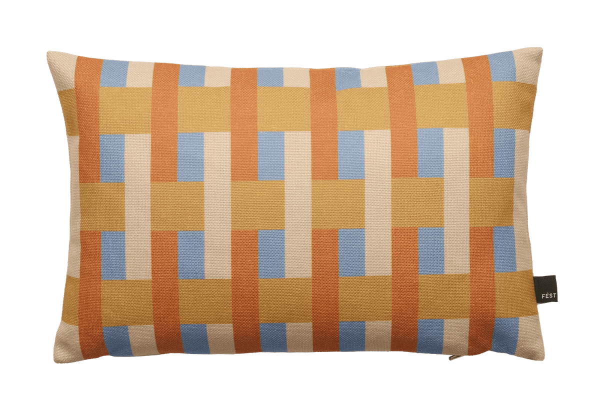 Coussin rectangulaire à rayures en tissu bleu et orange 30x45cm Striped - Fest Amsterdam - The Cool Republic