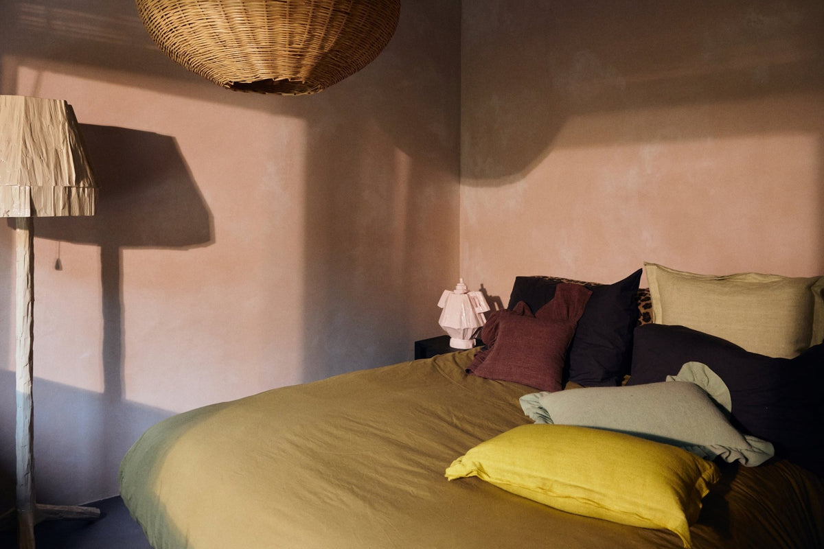 Coussin rectangulaire en lin jaune citron 50x30cm - HKLiving - The Cool Republic