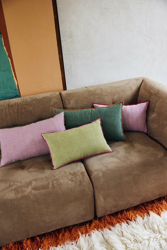 Coussin rose liseré rouge 50 x 30 cm Coton Candy - HKliving - The Cool Republic