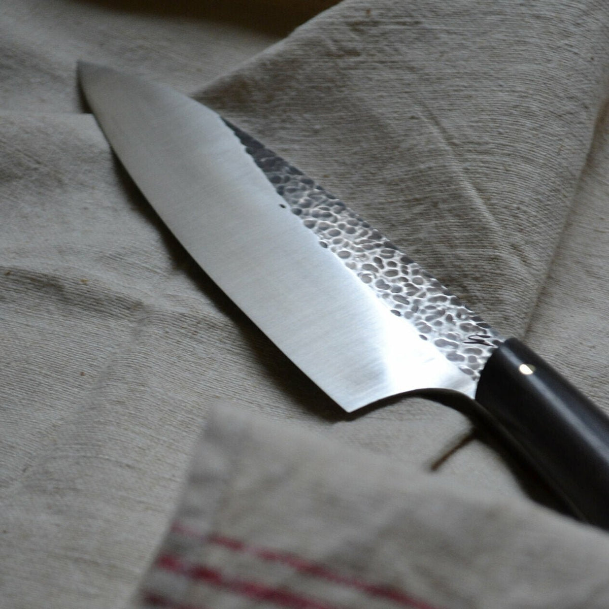 Couteau de chef en bois d'ébène et inox Z40 29 cm Big tom - Atelier Miguel - The Cool Republic
