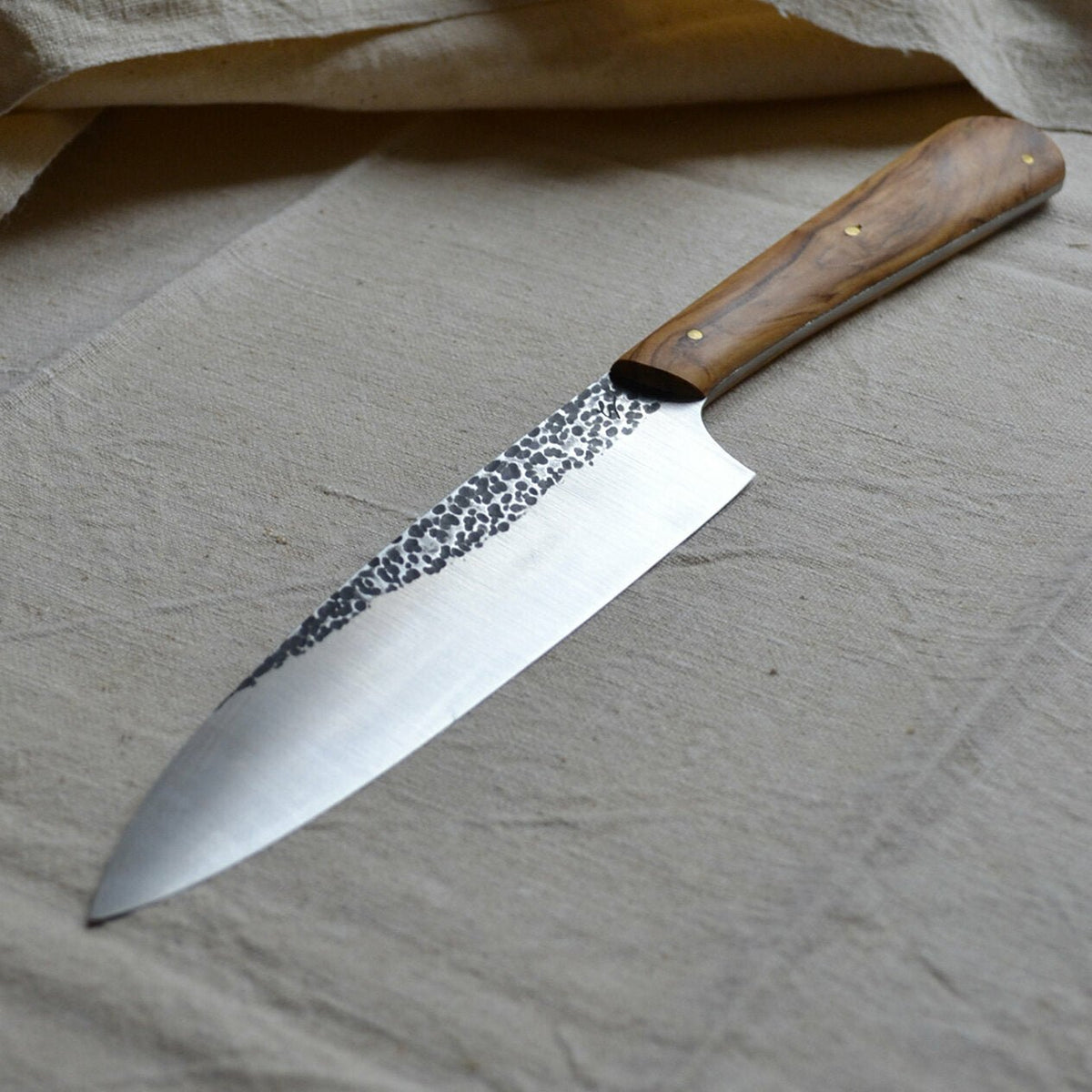 Couteau de chef en bois d'olivier et inox Z40 29 cm Big tom - Atelier Miguel - The Cool Republic
