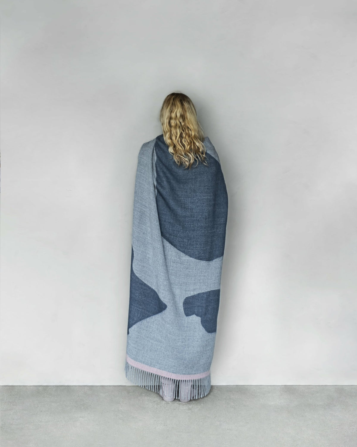 Couvre-lit gris 125 x 170 cm Gallery - Mette Ditmer - The Cool Republic
