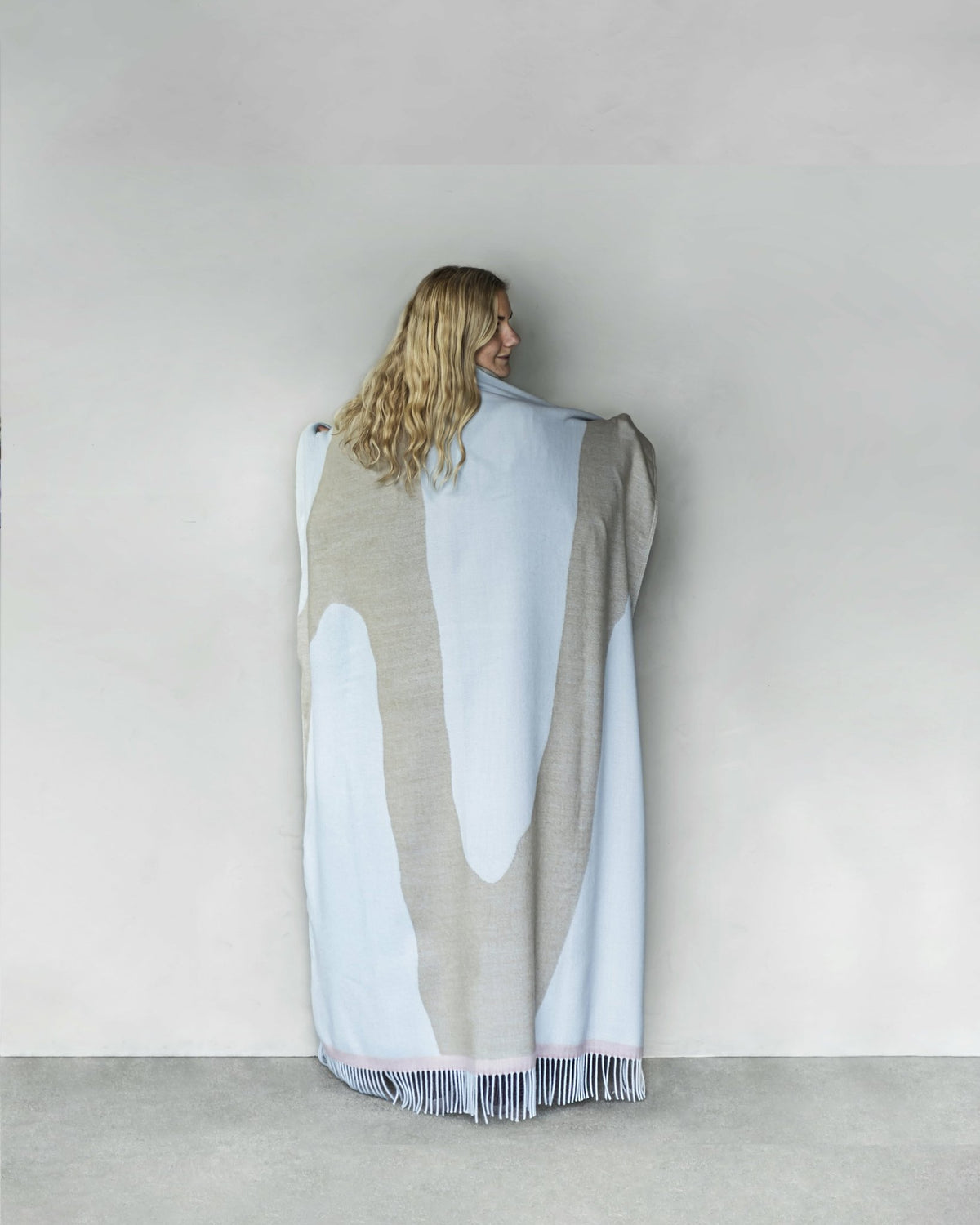 Couvre-lit sable et bleu 125 x 170 cm Gallery - Mette Ditmer - The Cool Republic