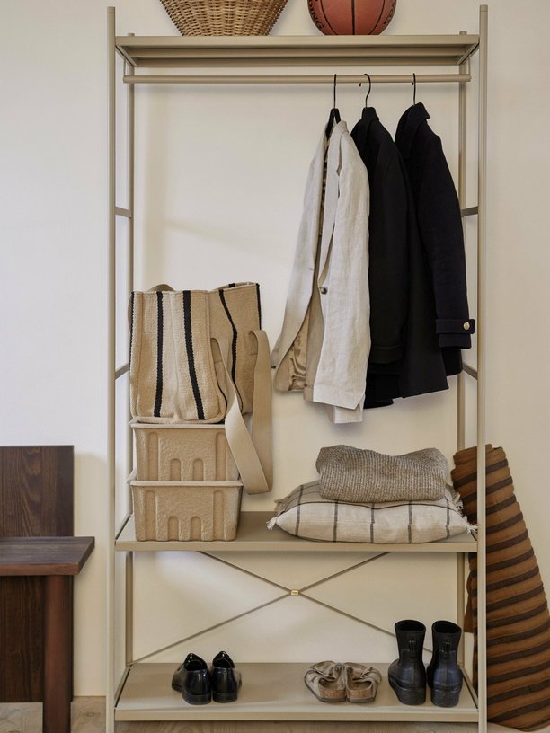Echelle en acier beige 42 x 55 cm Punctual - Ferm living - The Cool Republic