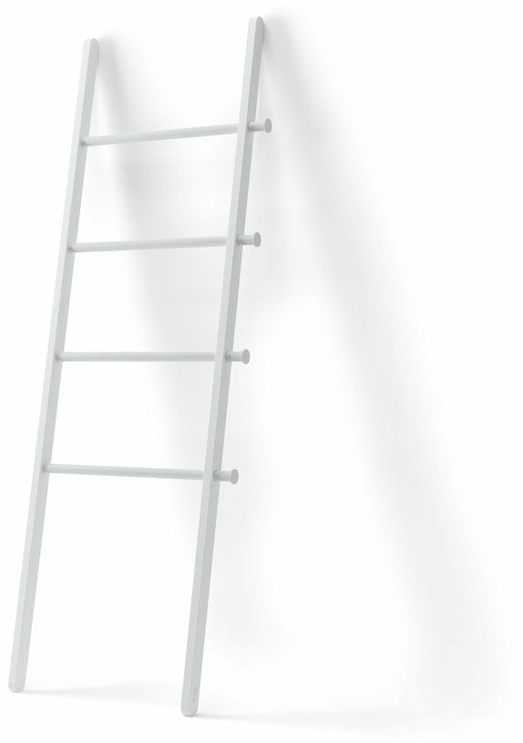 Echelle étendoir en frêne et en acier blanche Leana Ladder - Umbra - The Cool Republic