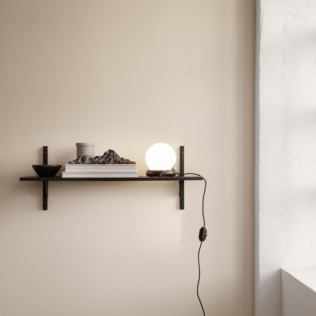 Étagère chêne naturel et laiton S/W Sector - Ferm Living - The Cool Republic