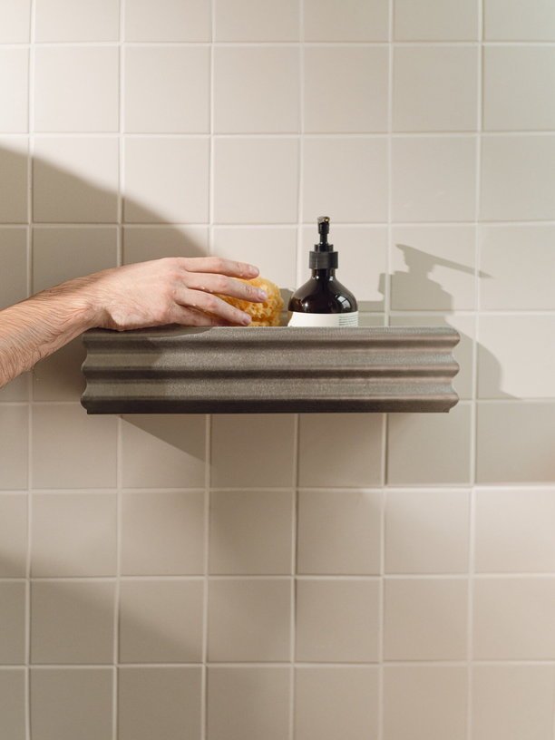 Étagère de douche en acier inoxydable 40x9,7x8,6cm Olbi - noo.ma - The Cool Republic