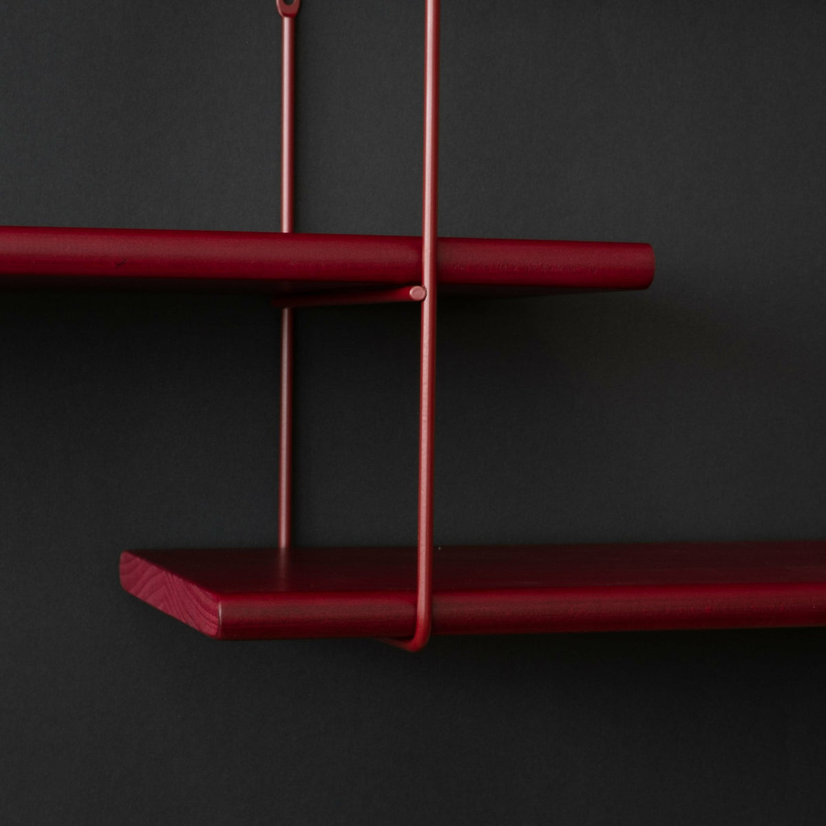 Étagère en hêtre et acier berry Shrink - Studio Hausen - The Cool Republic
