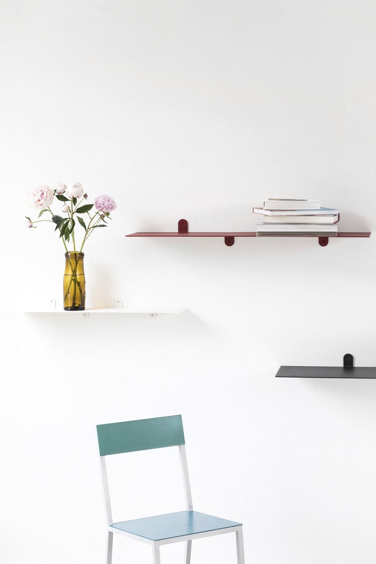 Étagère laquée écrue Shelf N°2 - valerie_objects - The Cool Republic