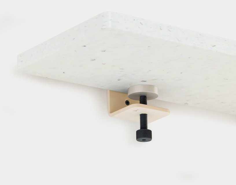 Étagère murale blanche en plastique recyclé 60 cm et deux accroches blanc crème Bracket - TIPTOE - The Cool Republic