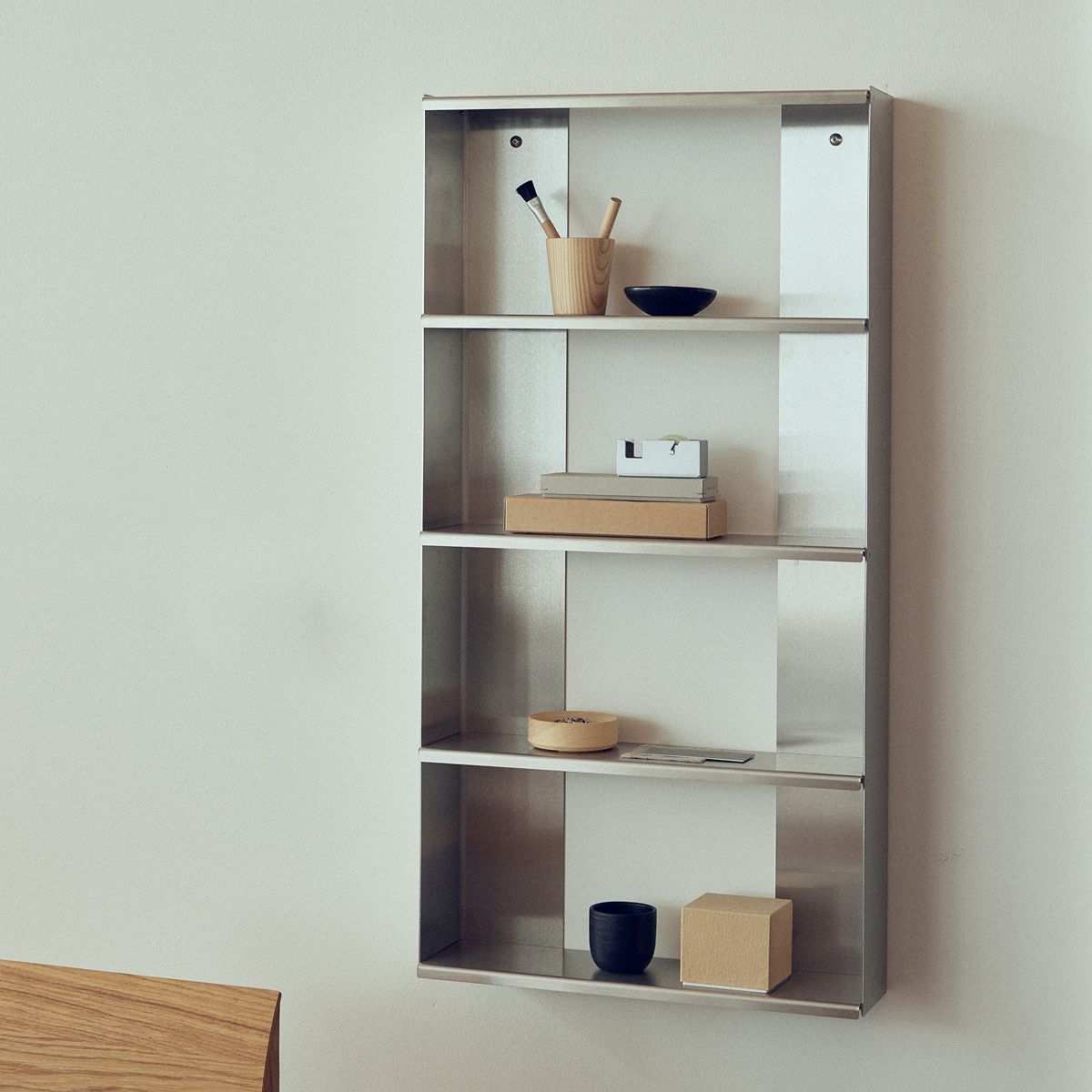 Etagère murale en acier 50x13,5x98cm Taper - Form&Refine - The Cool Republic