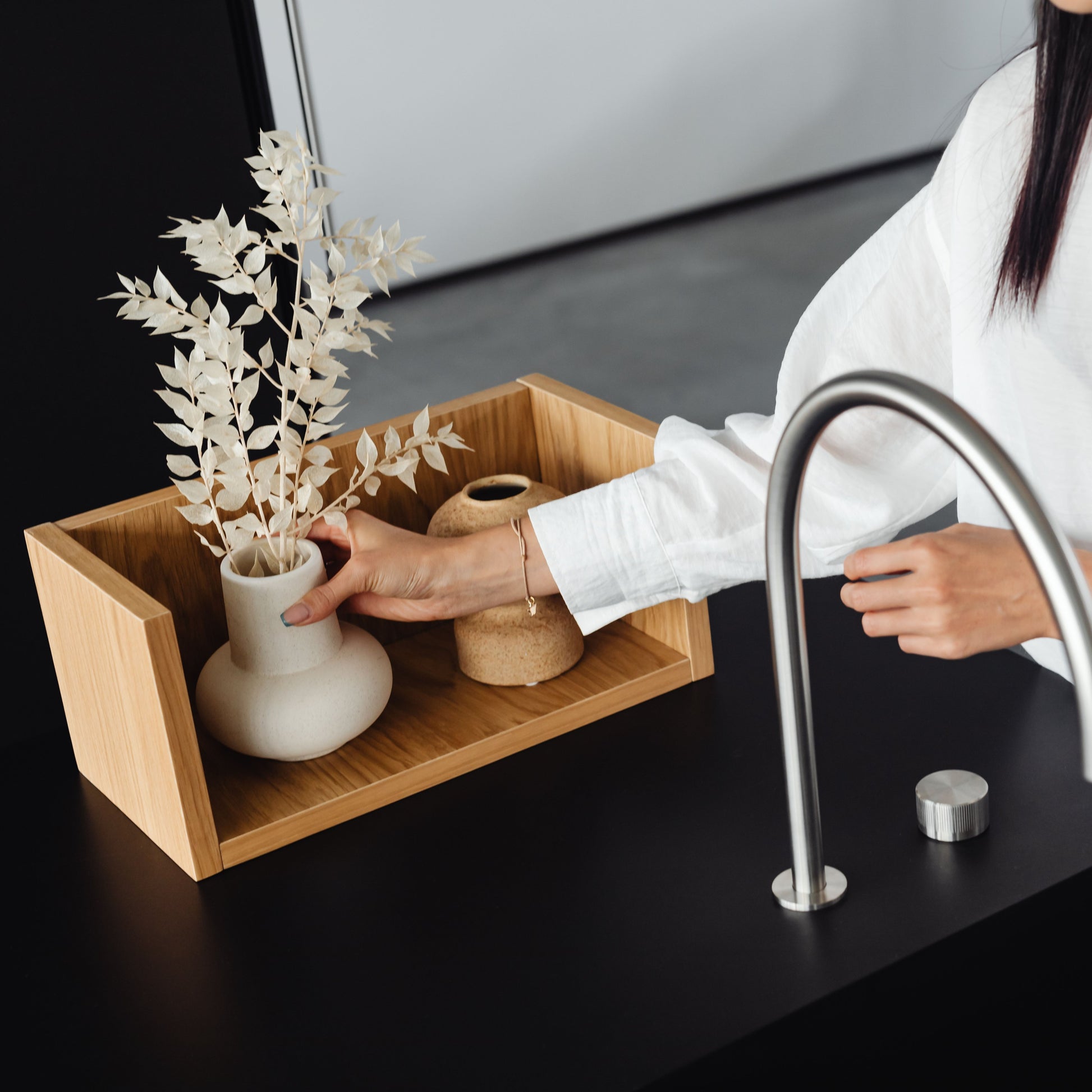 Etagère murale plaquée chêne et marbre blanc carrara 40cm Forst - Un'common