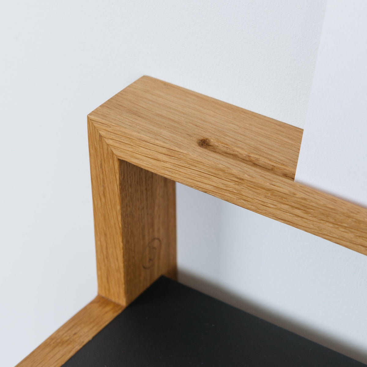 Etagère plateau anthracite Buck 2 - Das kleine b - The Cool Republic