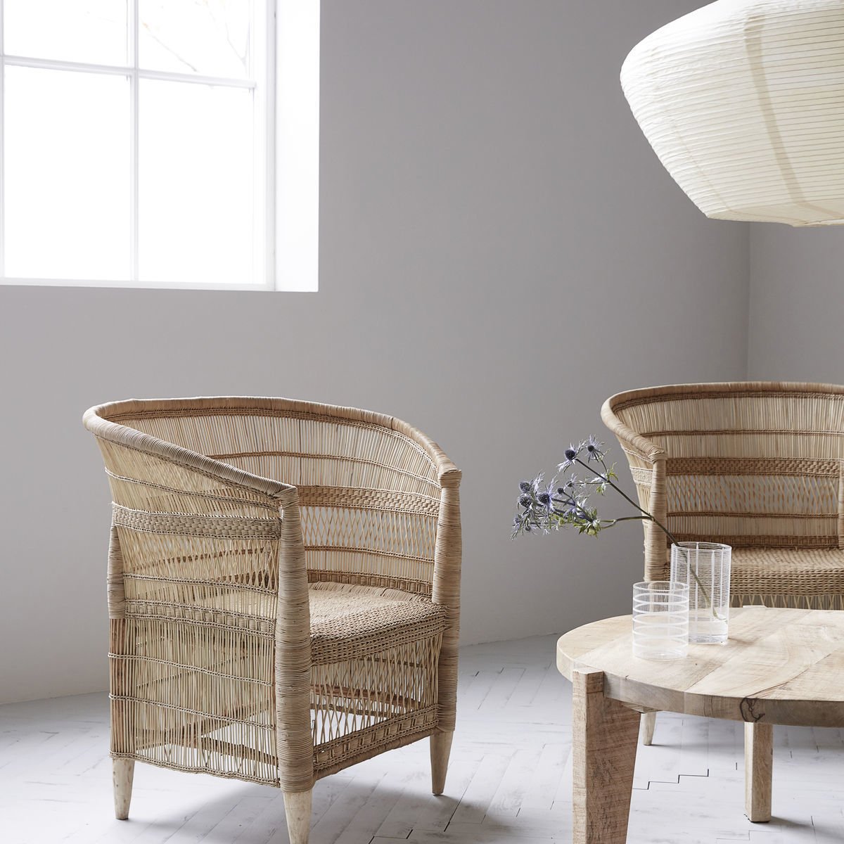 Fauteuil avec accoudoirs en rotin naturel Rika - House Doctor - The Cool Republic