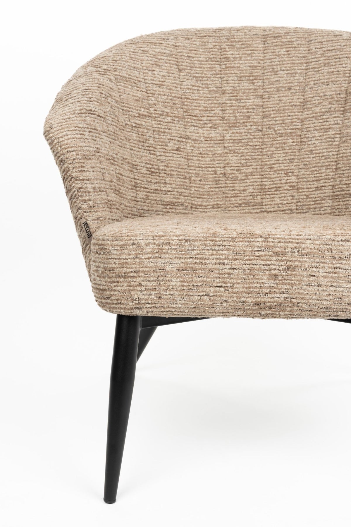 Fauteuil avec accoudoirs en tissu marron et métal noir Georgia - Dutchbone - The Cool Republic