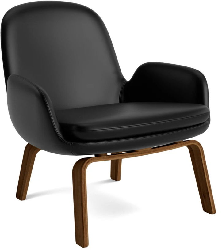 Fauteuil bas avec pieds en noyer et assise en cuir noir Era - Normann Copenhagen - The Cool Republic