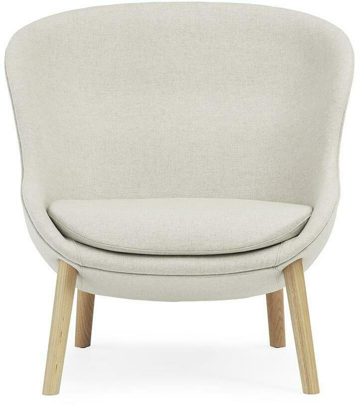Fauteuil bas en chêne et tissu beige Hyg - Normann Copenhagen - The Cool Republic
