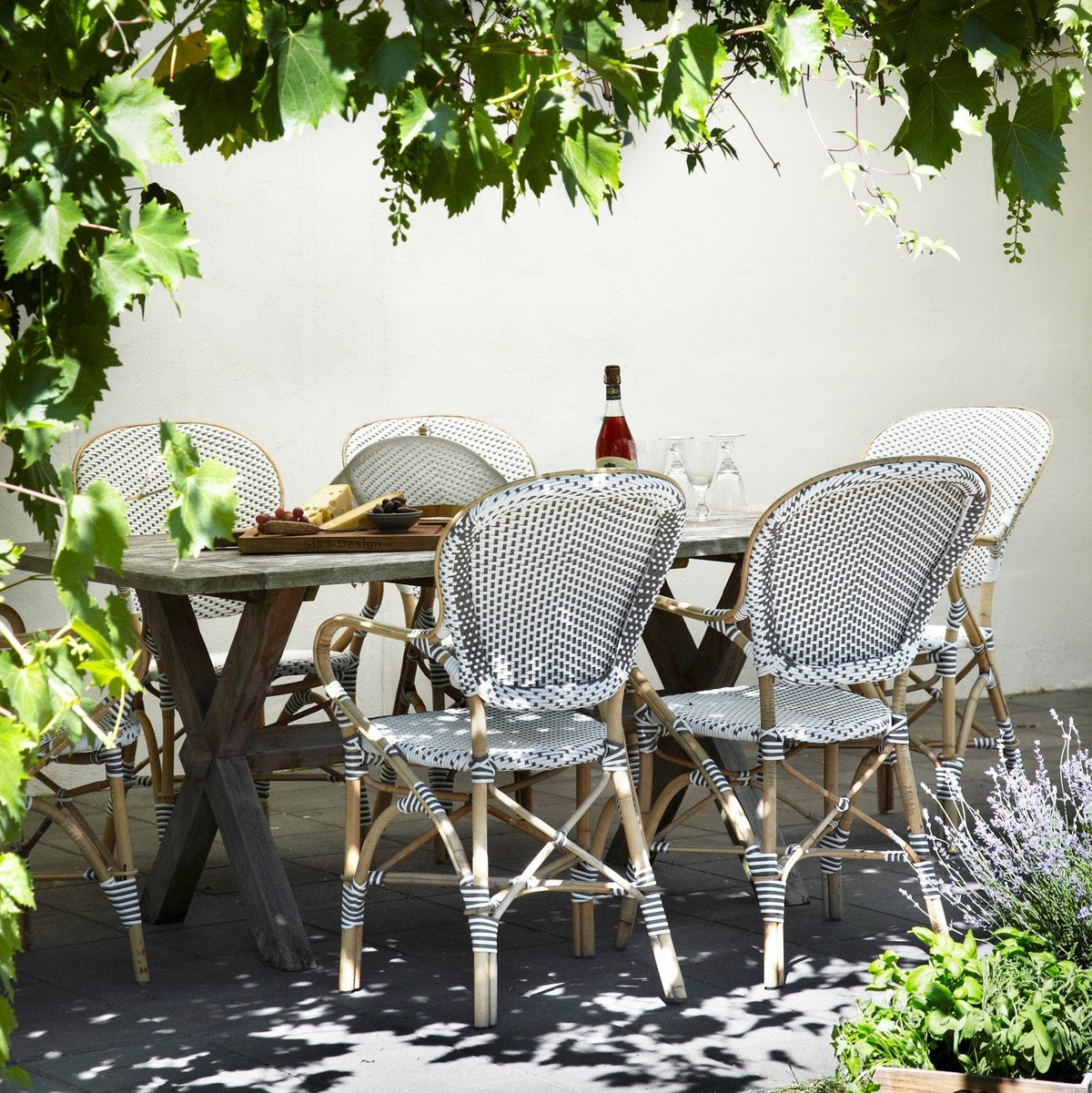 Fauteuil bistrot marron Isabelle - Sika Design - The Cool Republic