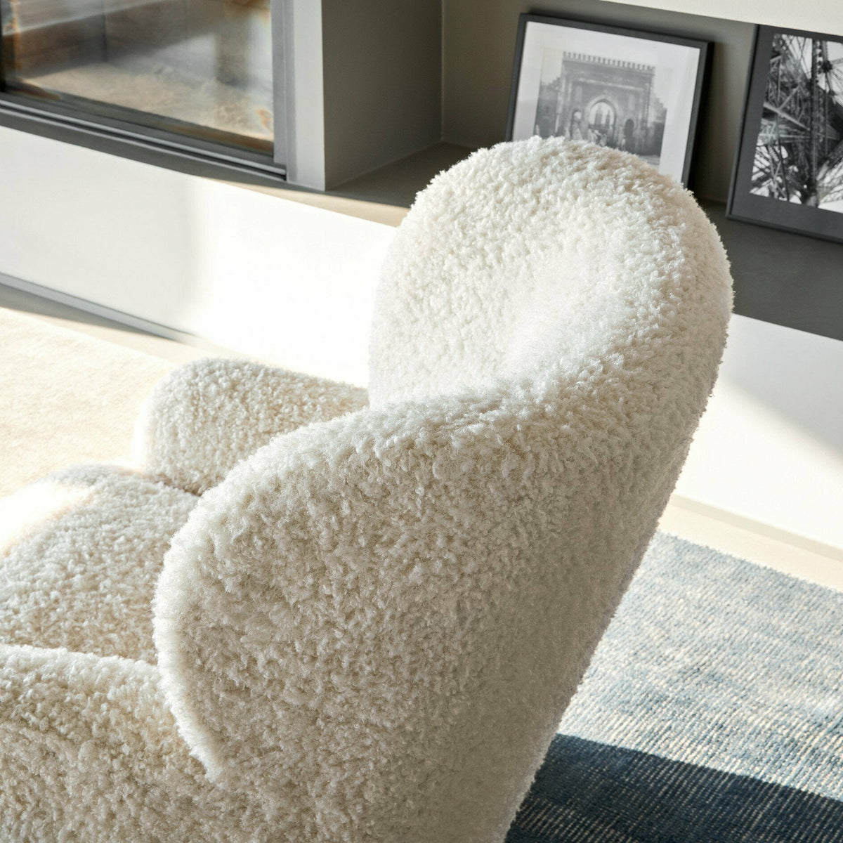 Fauteuil blanc Bear Loll 09 - Gervasoni - The Cool Republic