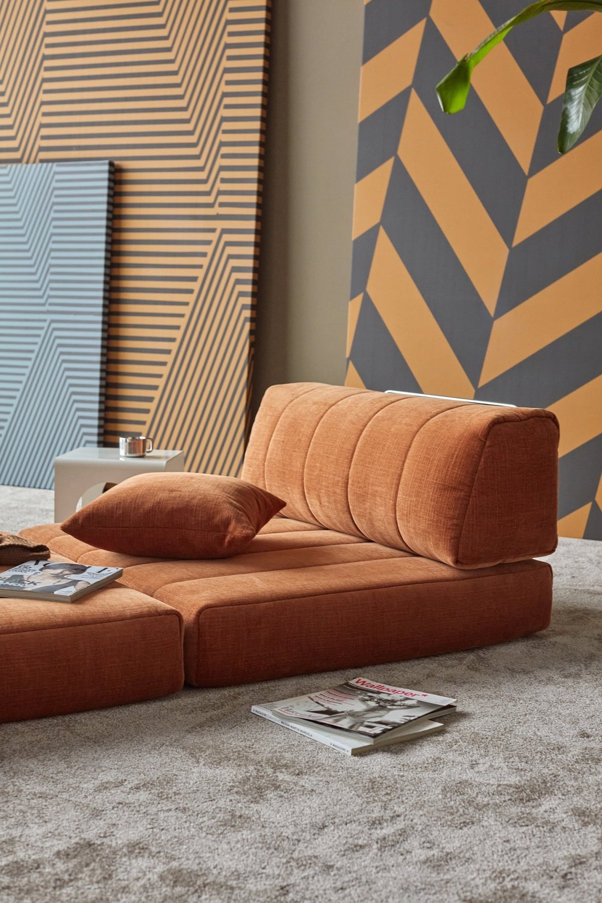 Fauteuil convertible en polyester recyclé orange 104x77cm Cozypad - Innovation living - The Cool Republic