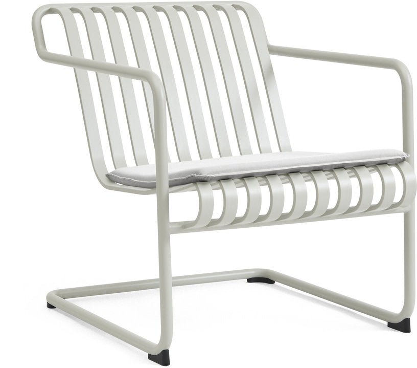 Fauteuil de jardin avec accoudoirs en acier gris Palissade - HAY - The Cool Republic