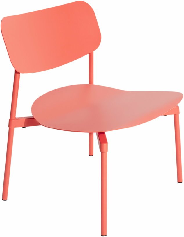 Fauteuil de jardin en métal corail Fromme - Petite friture - The Cool Republic