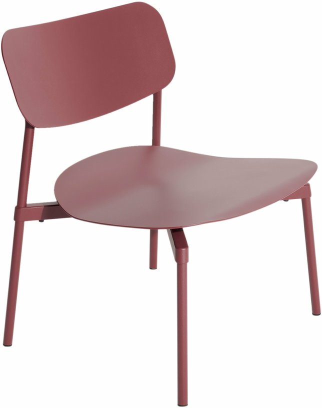 Fauteuil de jardin en métal rouge Fromme - Petite friture - The Cool Republic