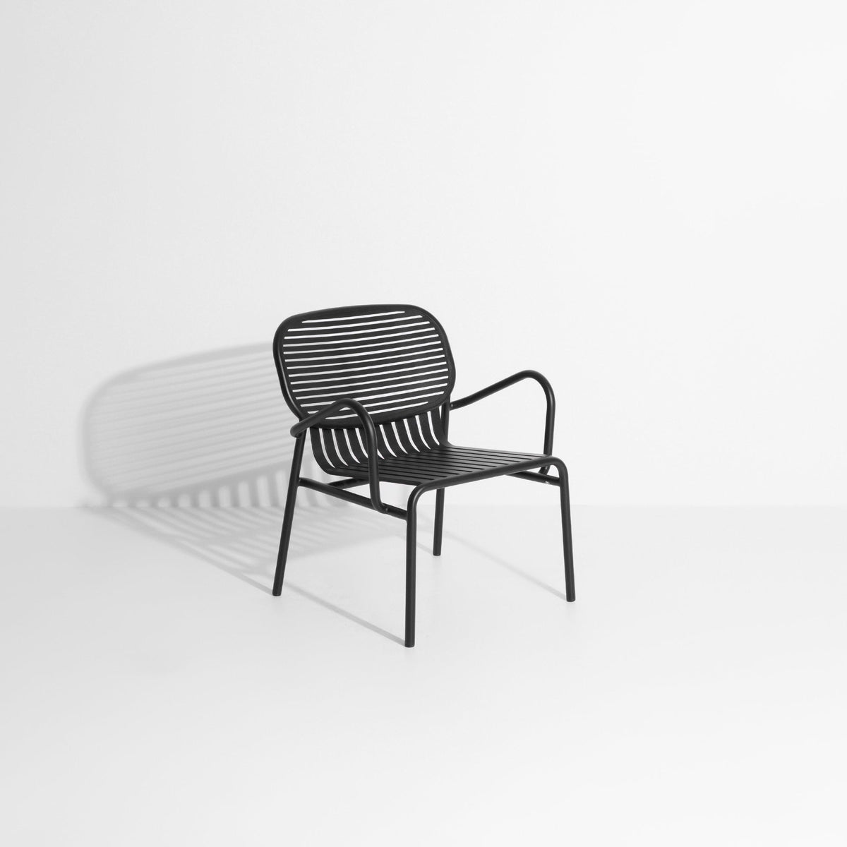 Fauteuil de jardin noir Week-End - Petite Friture - The Cool Republic
