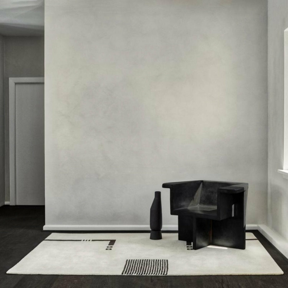 Fauteuil de salon noir Brutus - 101 Copenhagen - The Cool Republic