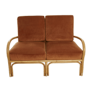 Fauteuil deux places en rotin avec coussin de velours couleur ocre 123 x 80 x 80 Riviera - KOK - The Cool Republic