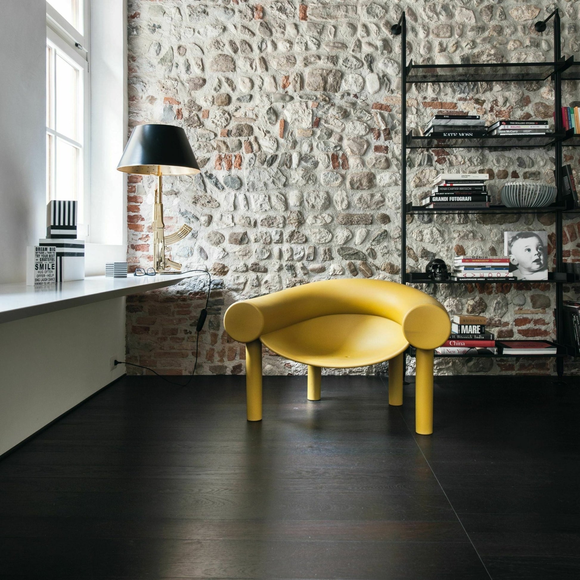Fauteuil d'extérieur anthracite Sam Son - Magis - The Cool Republic