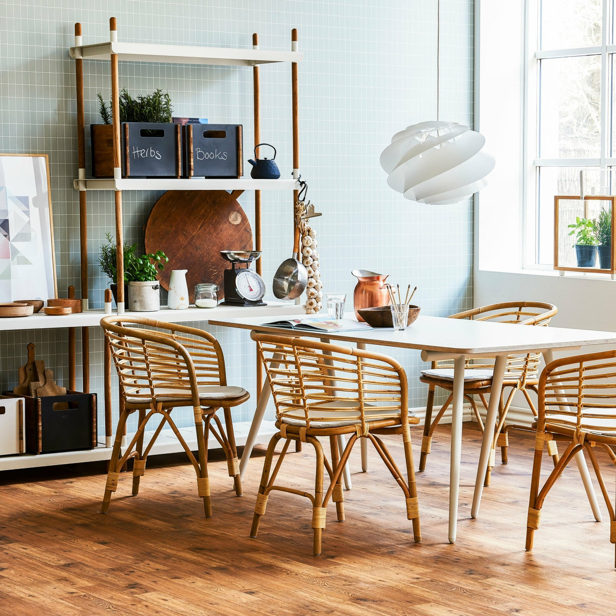 Fauteuil d'intérieur en rotin naturel Blend - Cane-Line - The Cool Republic