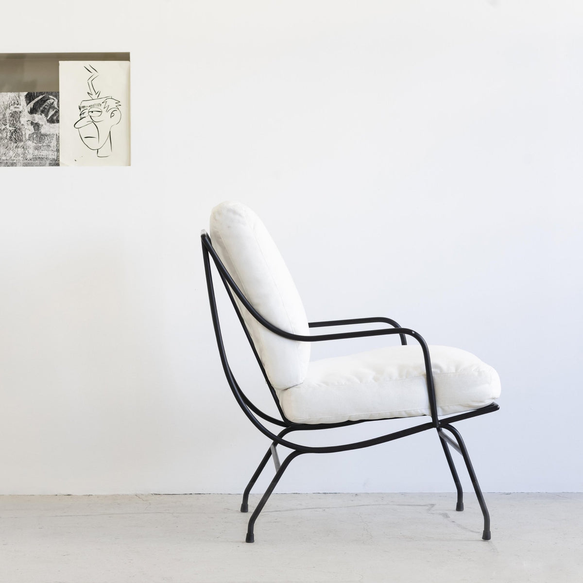 Fauteuil en acier noir avec coussin Stresa - Serax - The Cool Republic