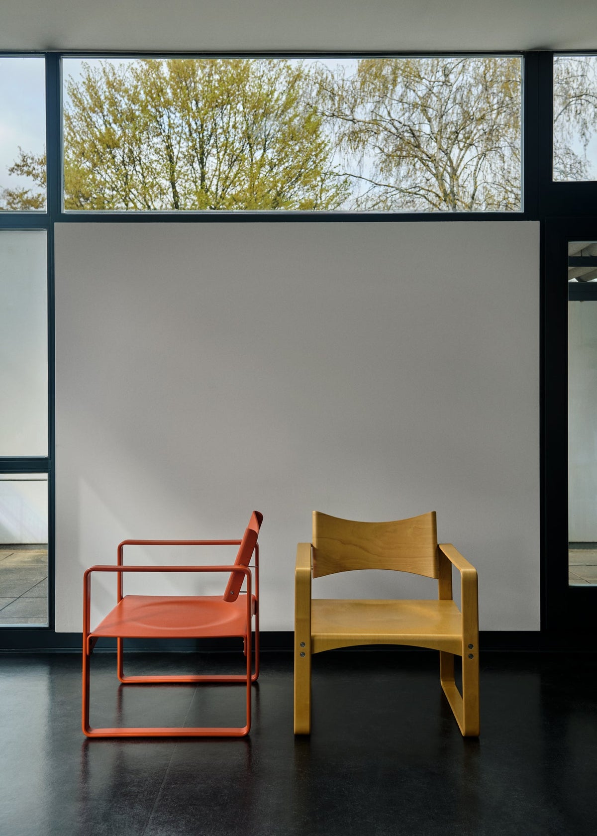 Fauteuil en bouleau laqué 65,5x60x74cm 270F - Verpan - The Cool Republic
