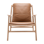 Fauteuil en chêne et cuir nature Dedo easy chair - Gazzda - The Cool Republic