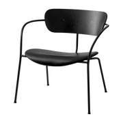 Fauteuil en chêne et cuir noir AV6 Pavilion - &tradition - The Cool Republic