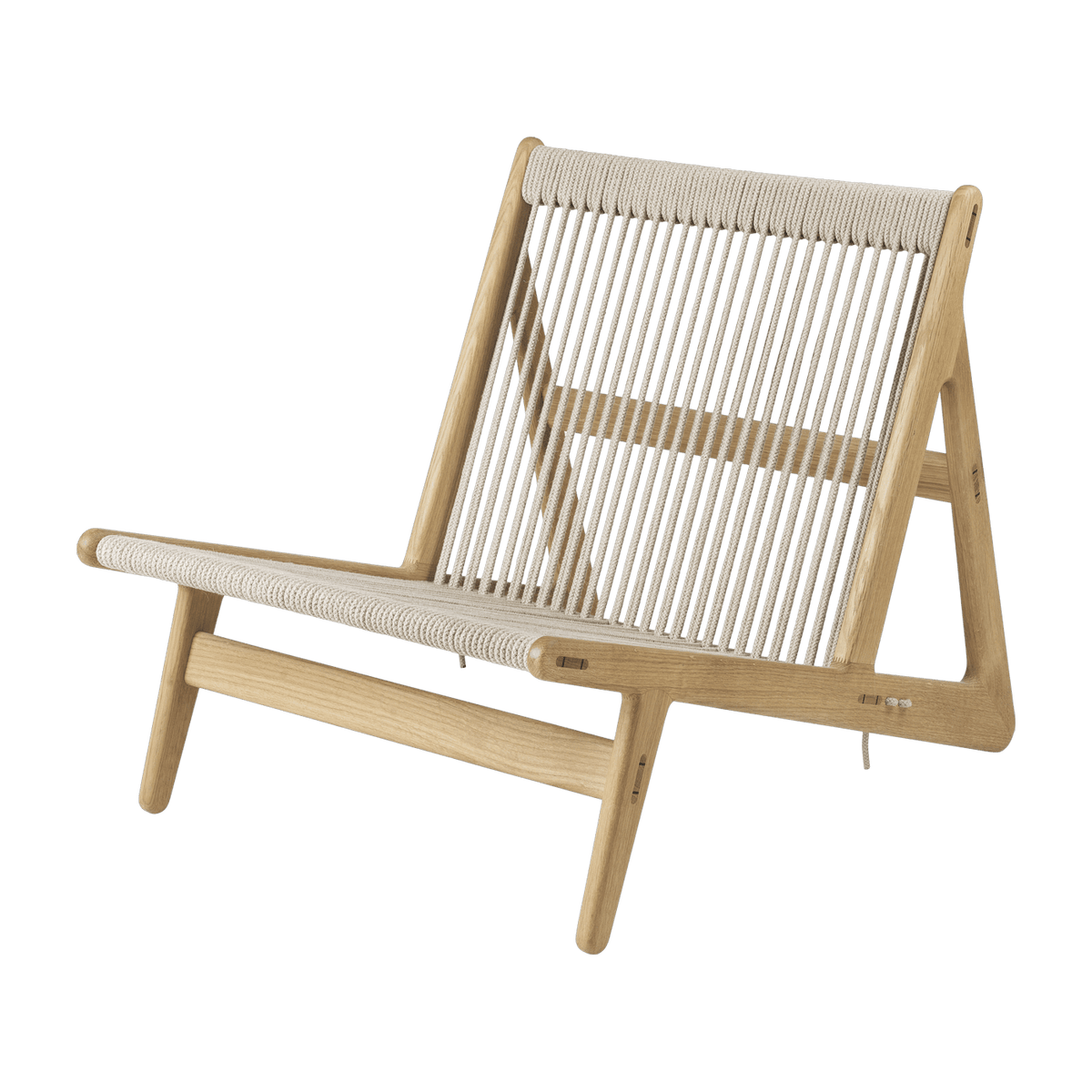 Fauteuil en chêne massif MR01 - Gubi - The Cool Republic