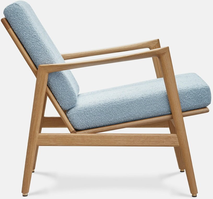 Fauteuil en chêne naturel et assise en bouclette bleu Stefan lounge - 366 concept - The Cool Republic
