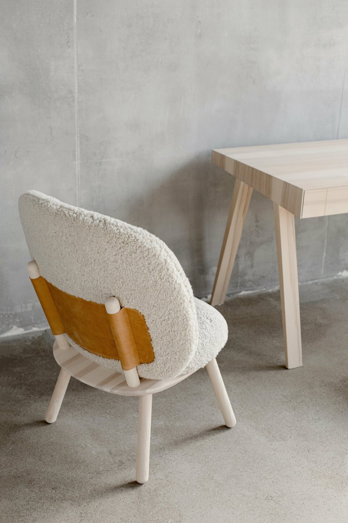 Ash and sheep wool armchair Naïve - Emko - The Cool Republic