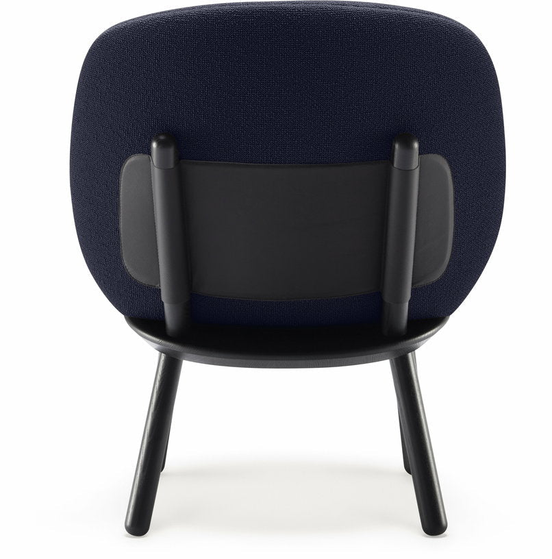 Fauteuil en frêne et tissu bleu marine Naïve - Emko - The Cool Republic