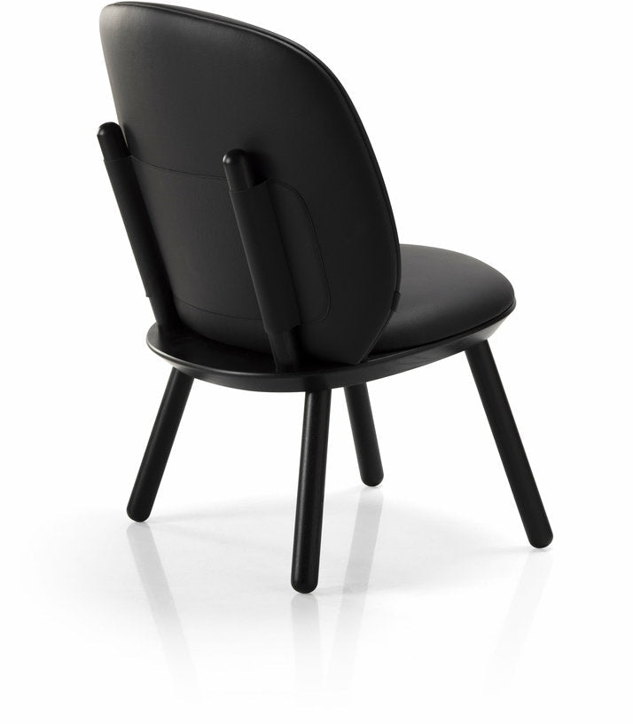 Fauteuil en frêne noir et cuir noir Naïve - Emko - The Cool Republic