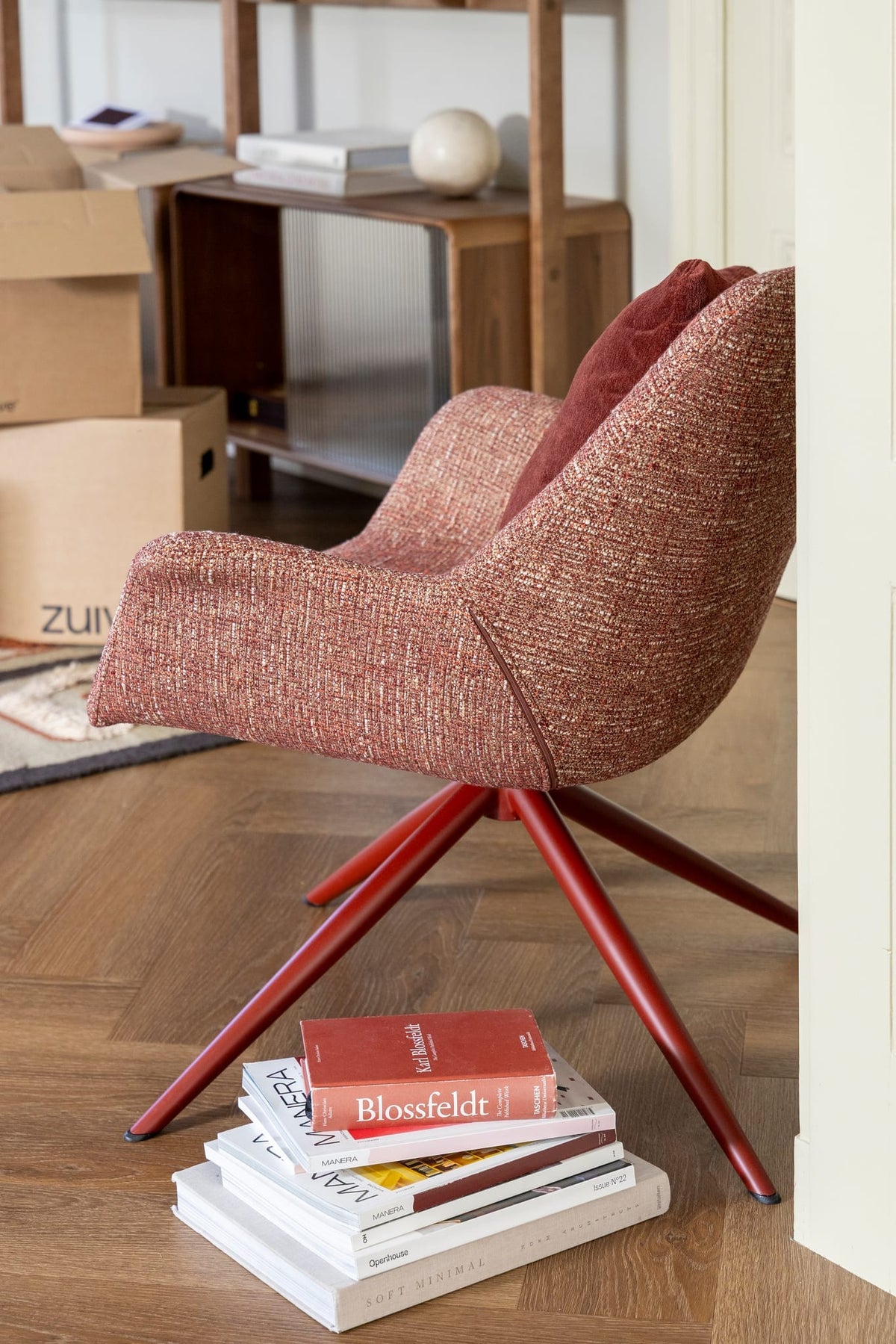 Fauteuil en métal et tissu rouge 80,5x84,5x78,5cm Doulton - Zuiver — vue 4