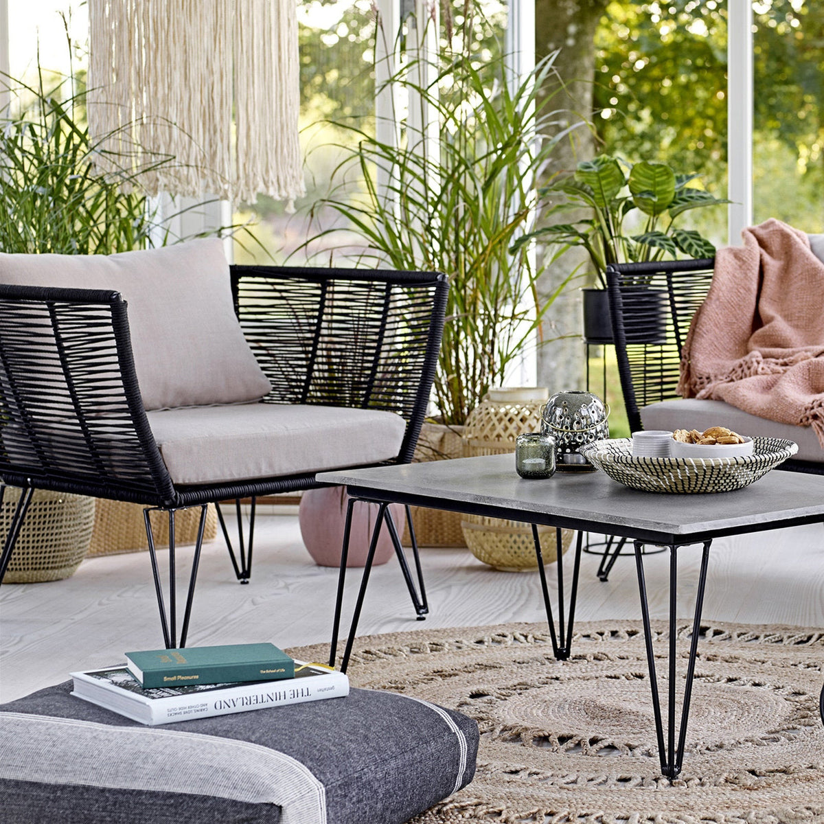 Fauteuil en métal noir outdoor Mundo