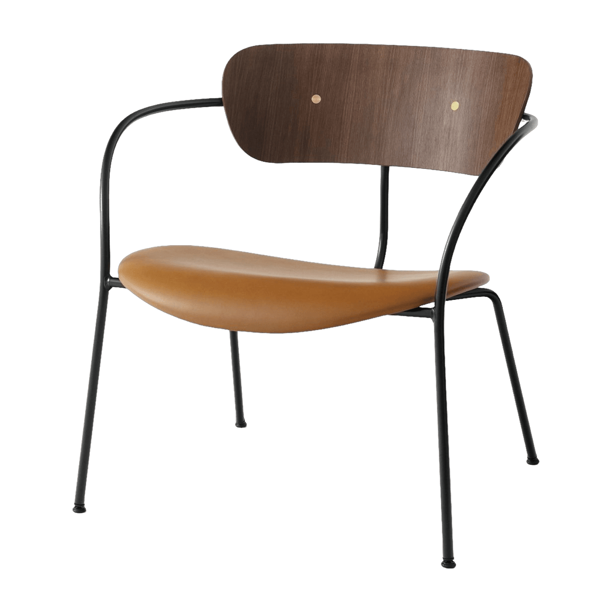Fauteuil en noyer laqué et cuir cognac AV6 Pavilion - &tradition - The Cool Republic