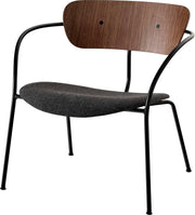 Fauteuil en noyer laqué et tissu gris AV6 Pavilion - &tradition - The Cool Republic