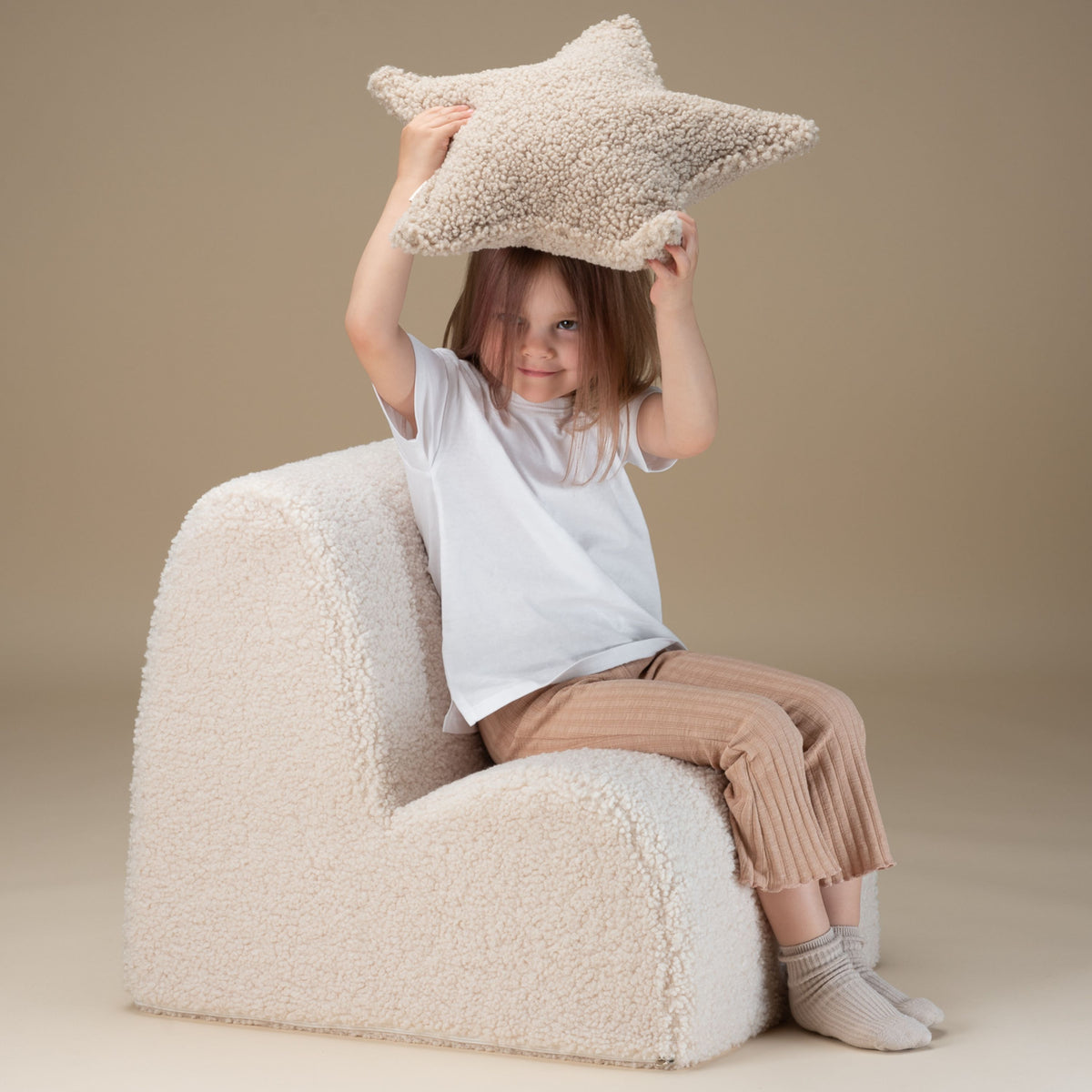 Fauteuil en sherpa bouclé blanc 60x50cm Cloud chair - Wigiwama