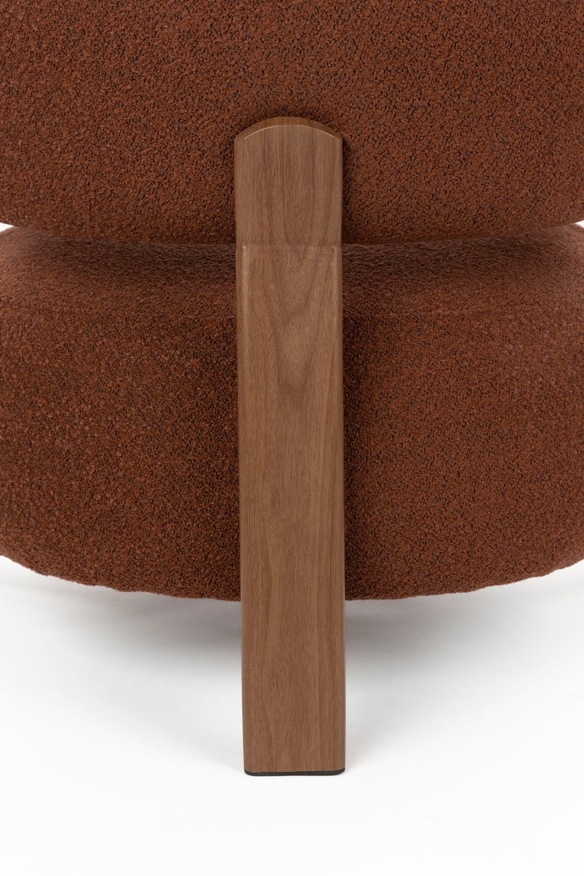 Fauteuil en tissu bouclette marron et métal marron Sora - The Cool Republic - The Cool Republic