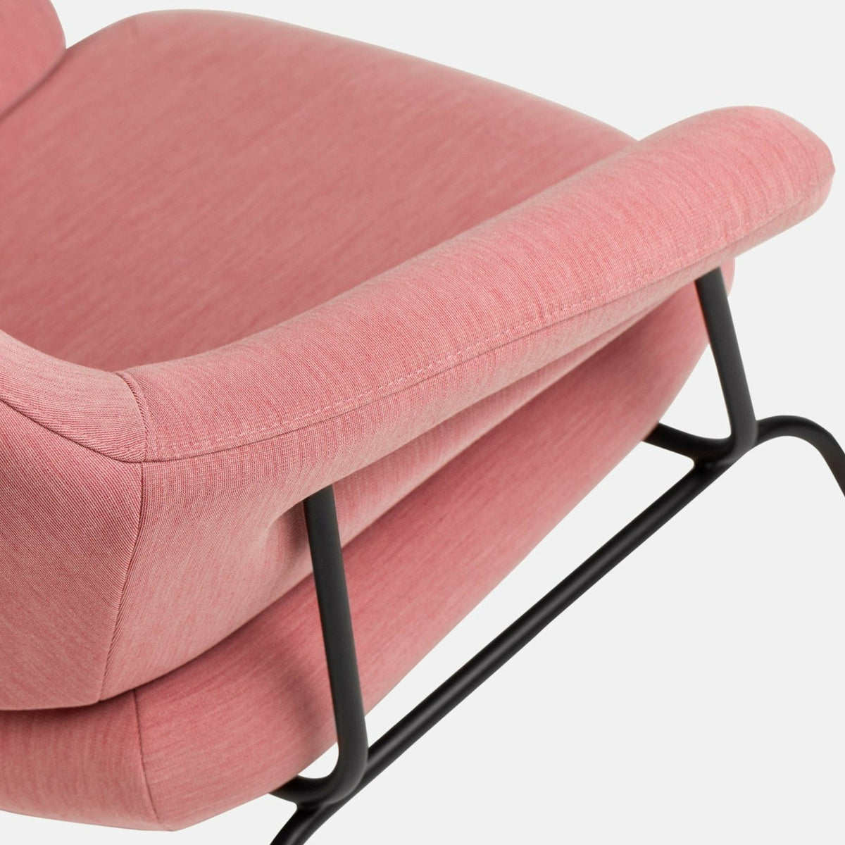 Fauteuil en tissu Pink Hai - Hem - The Cool Republic